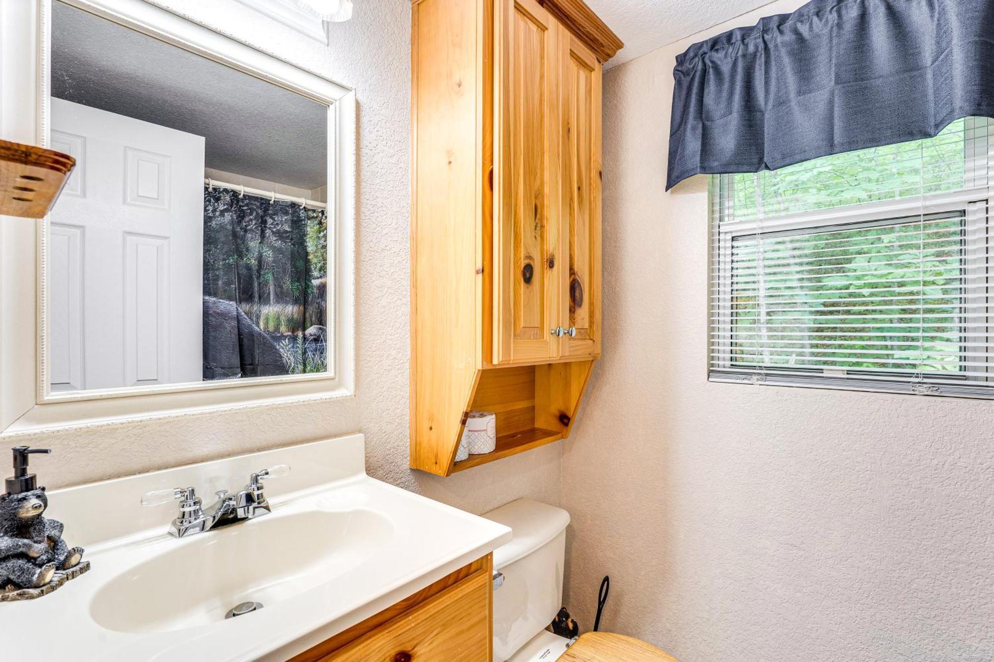 Secluded Cabin With Porch - 7 Miles To Lake Chatuge! Hayesville Buitenkant foto